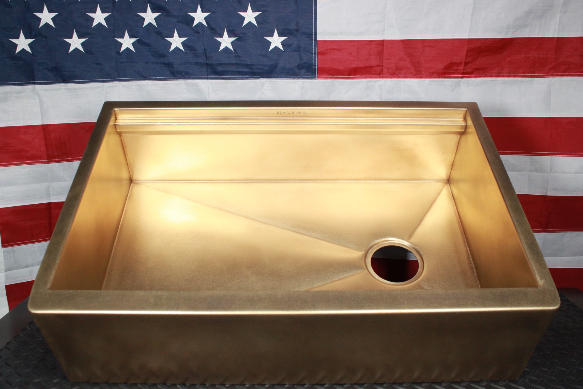 Legacy Farmhouse Sink - Premium Brass