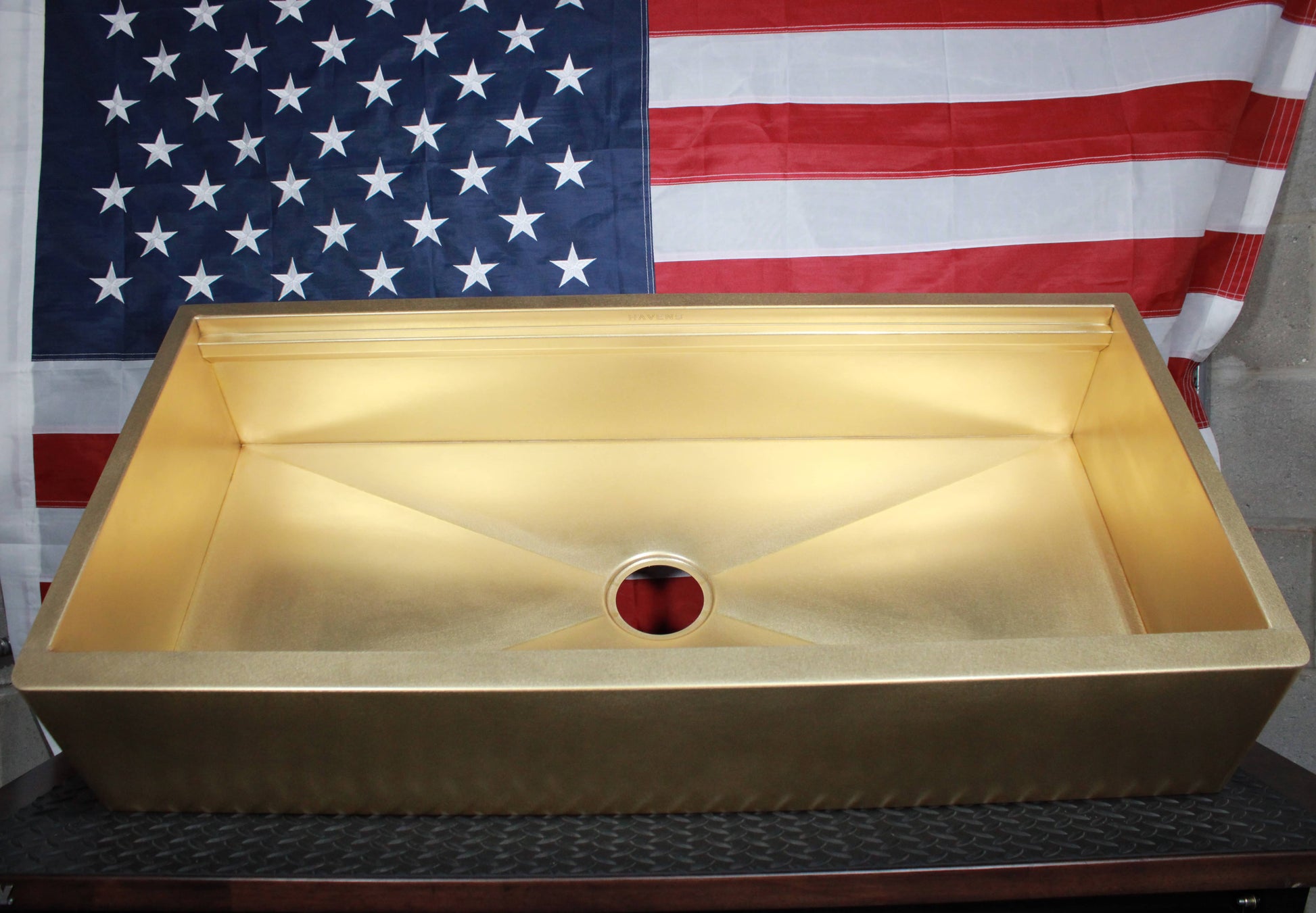 Legacy Farmhouse Sink - Premium Brass