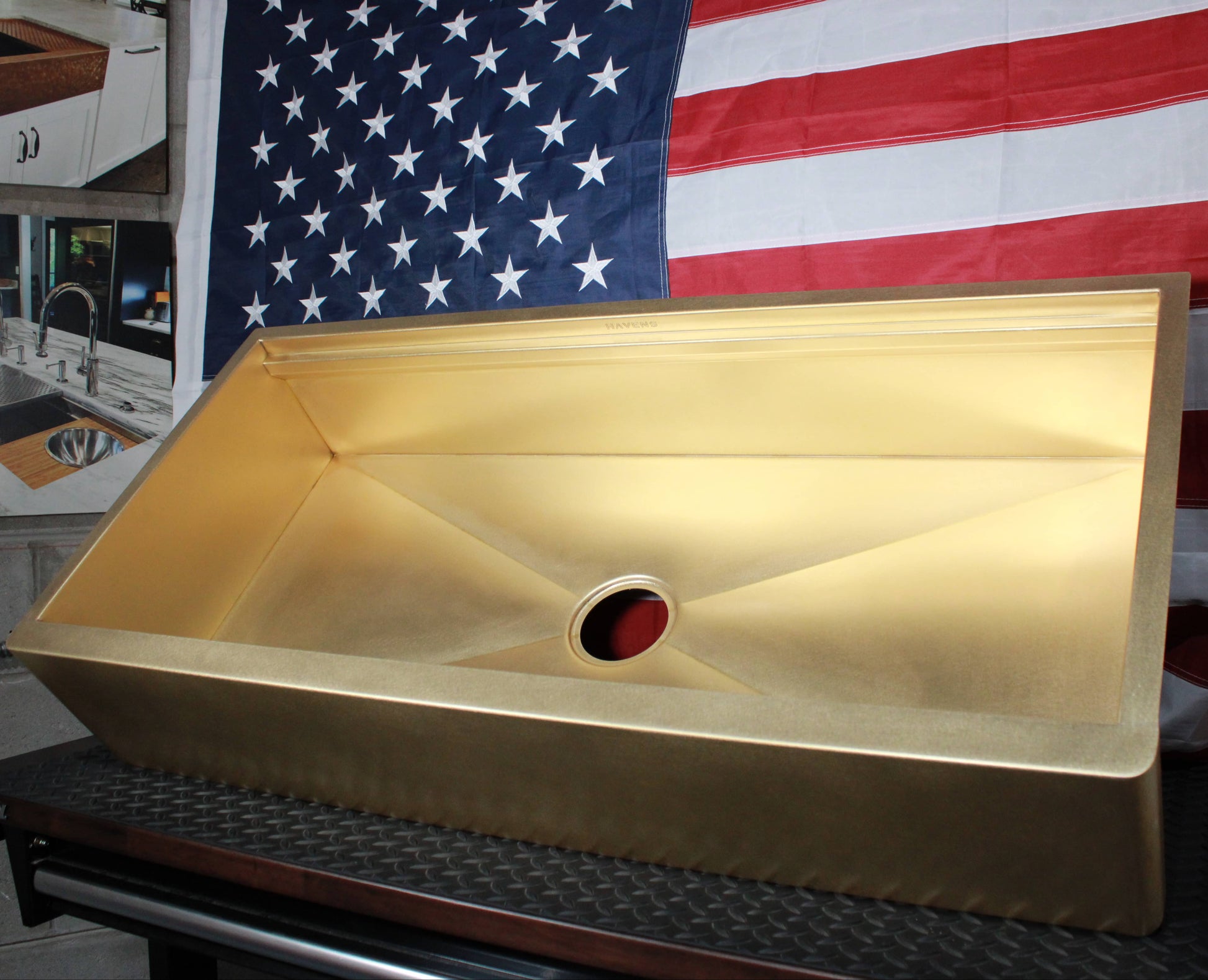 Legacy Farmhouse Sink - Premium Brass