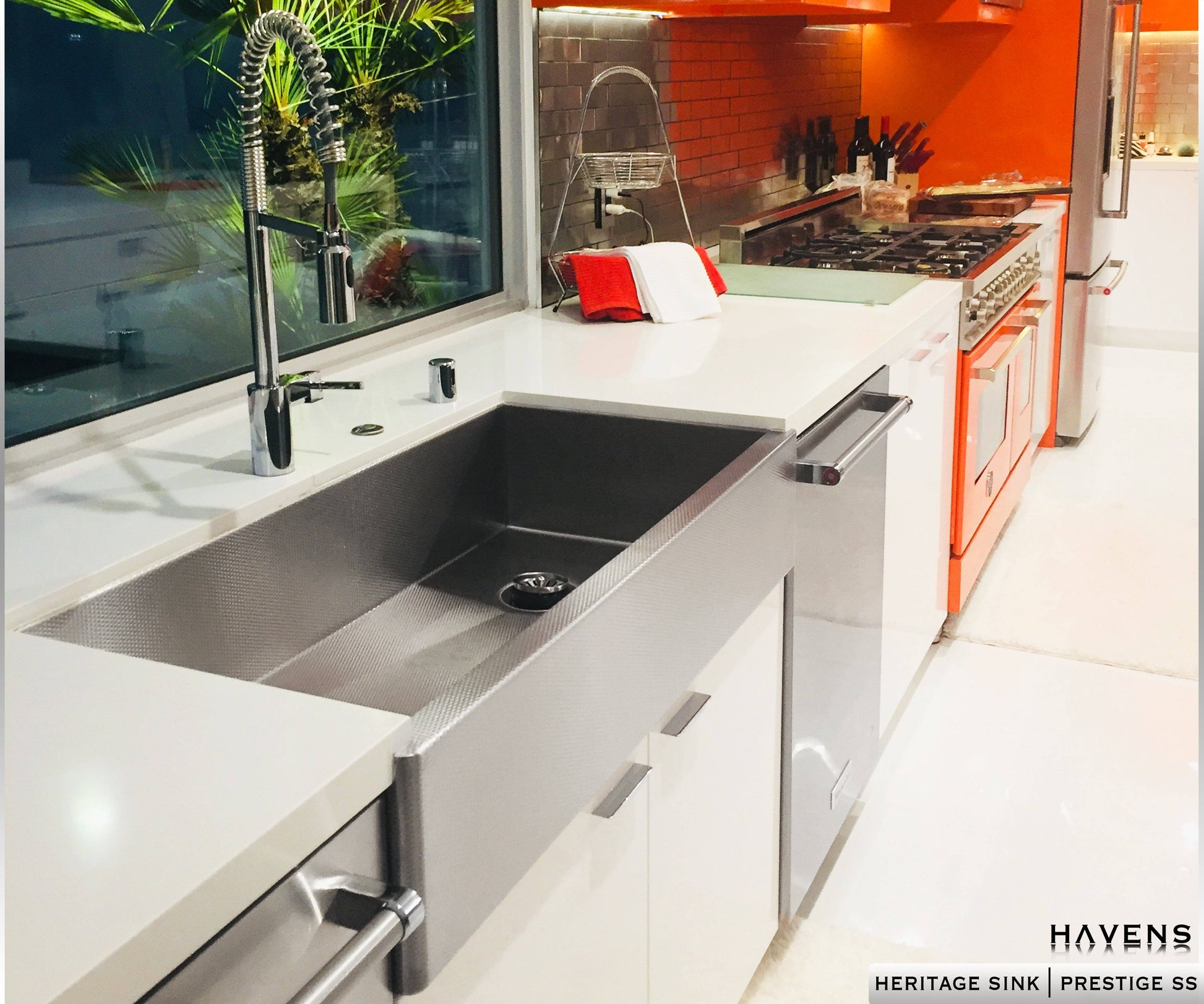 Farmhouse stainless steel apron sink