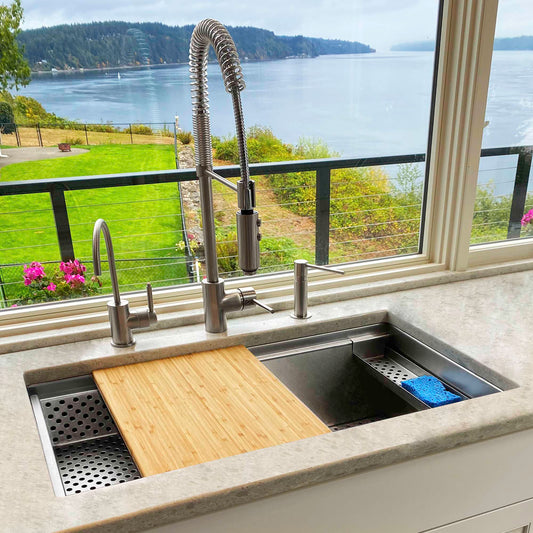 Undermount Kitchen Sinks: Stainless Steel and Pure Copper