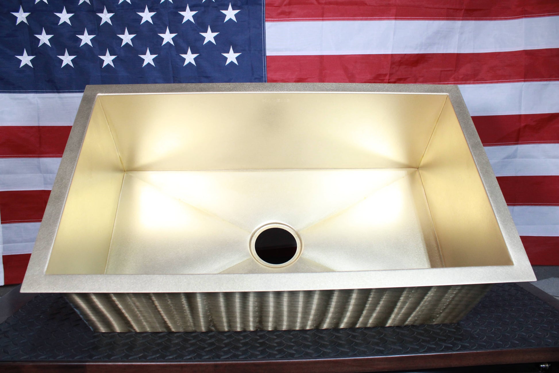 Heritage Sink - Premium Brass