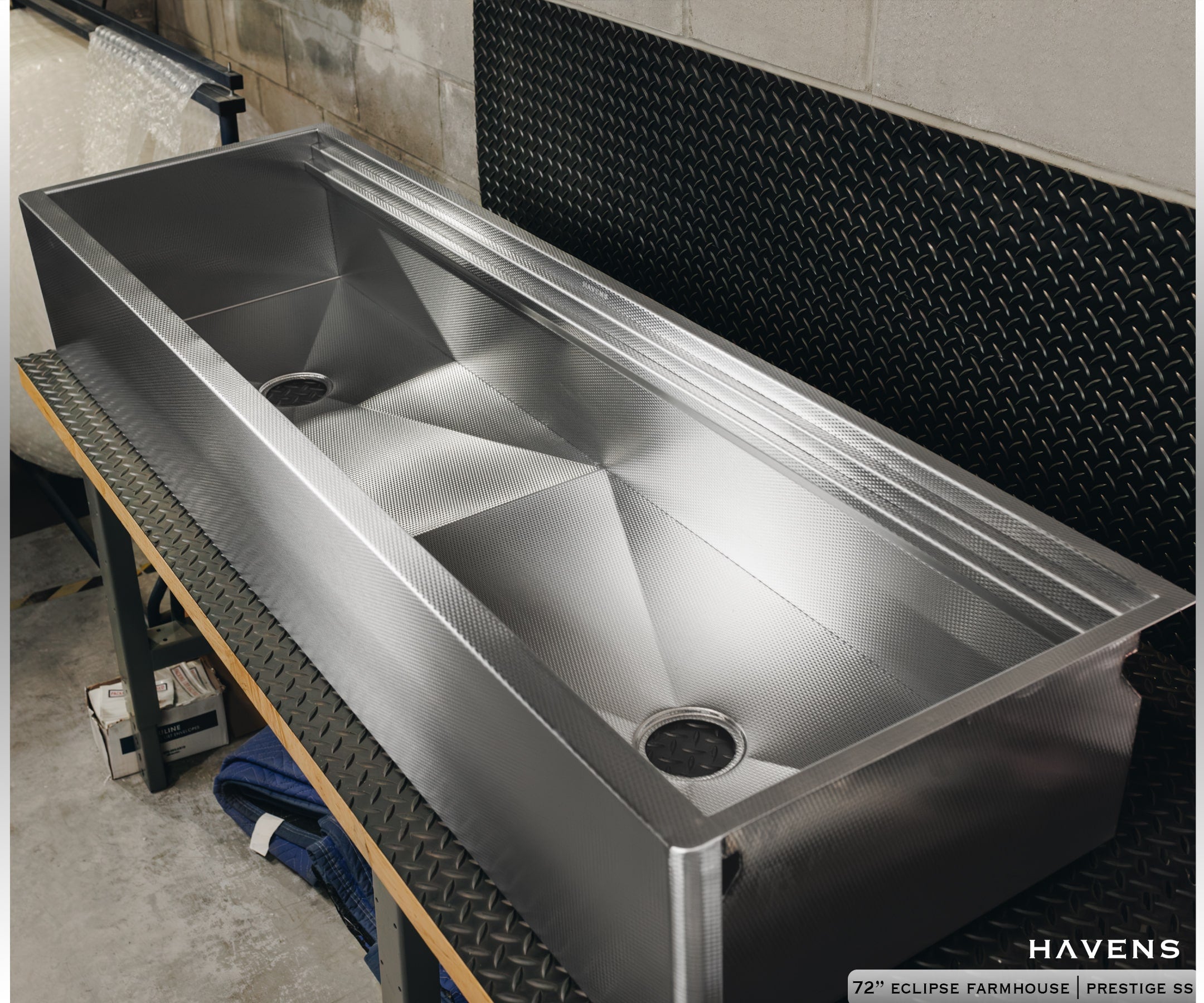 Eclipse Farmhouse Sink - Stainless Steel - Havens | Luxury Metals