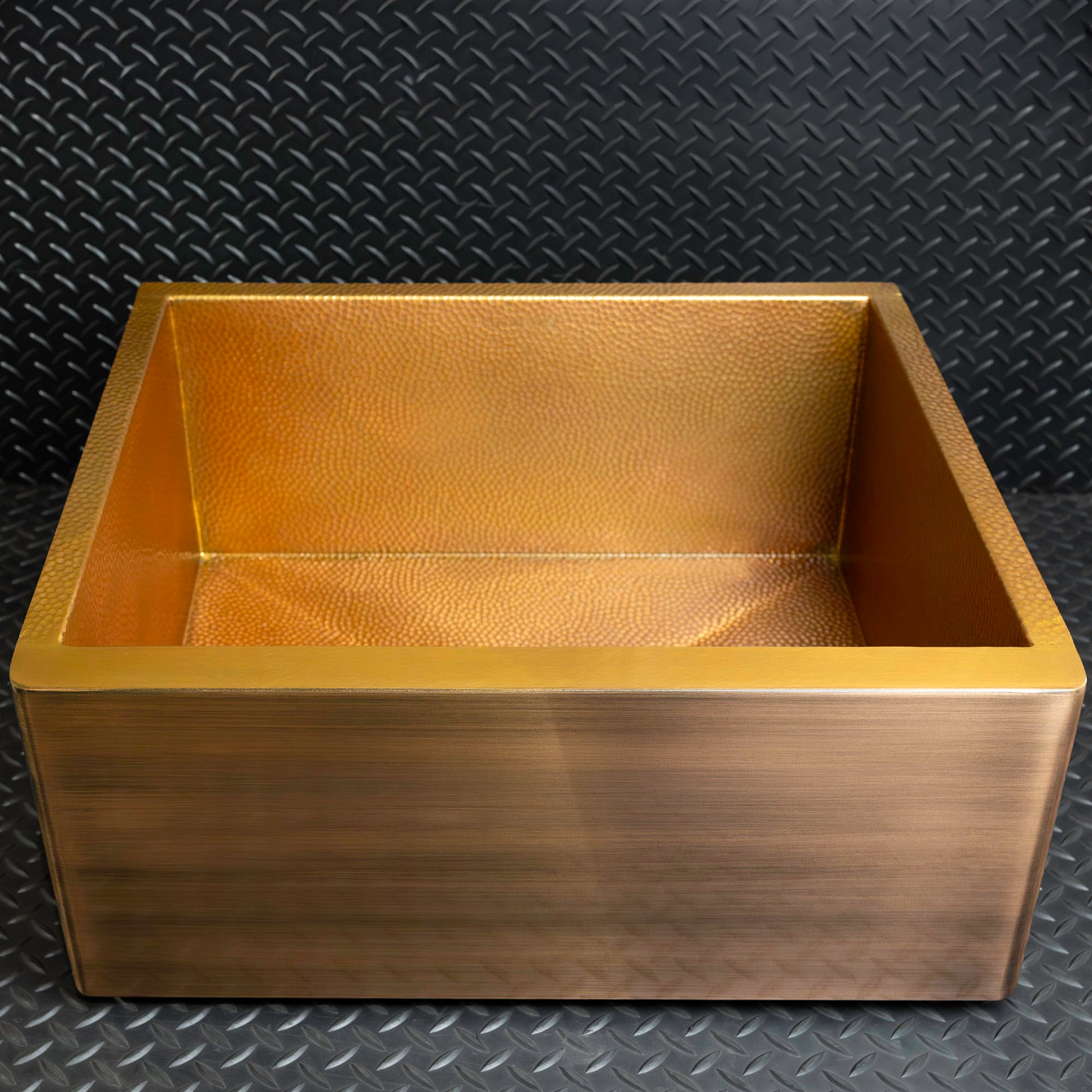 Element Farmhouse Sink - Pure Copper - Havens | Luxury Metals