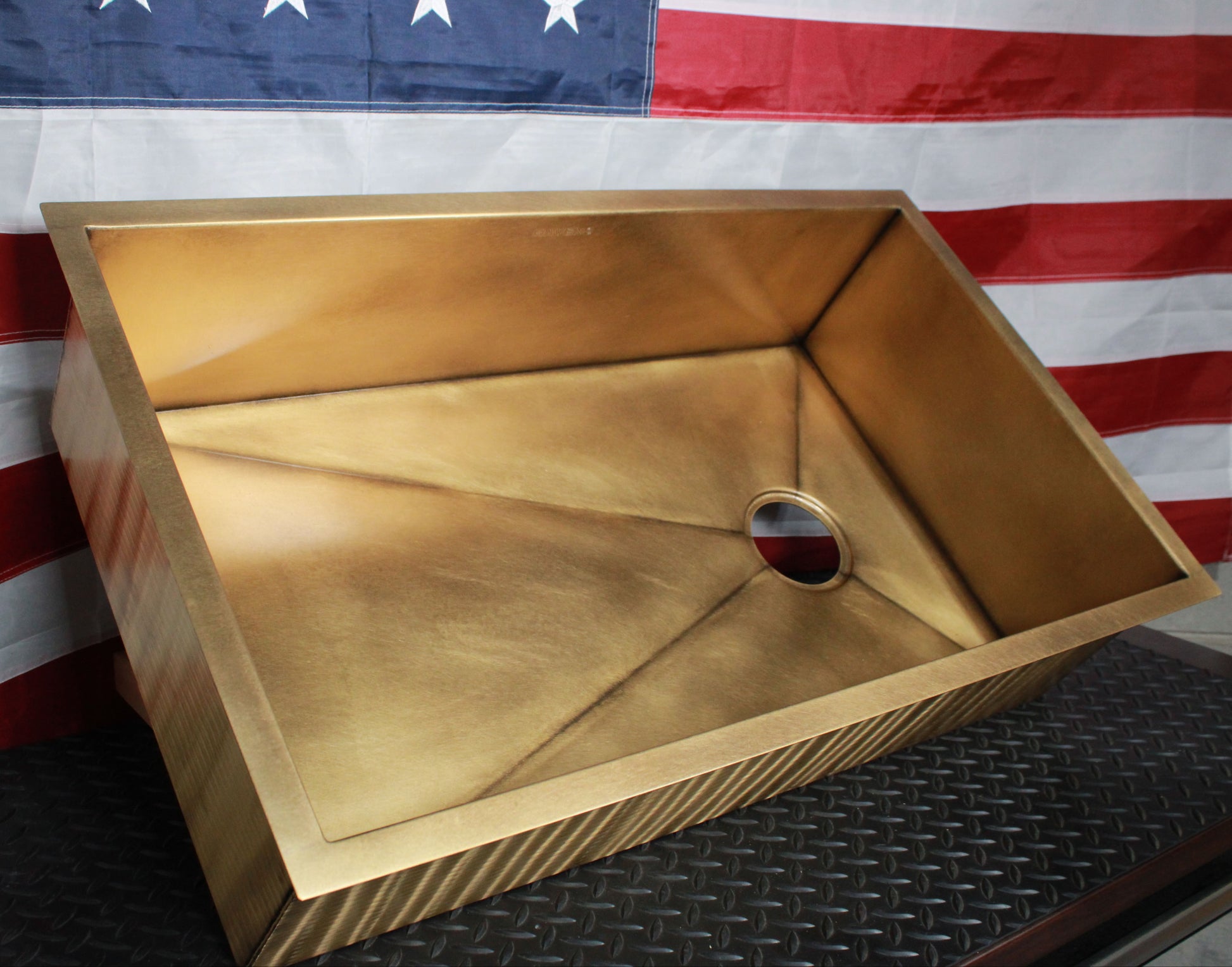 Heritage Sink - Premium Brass