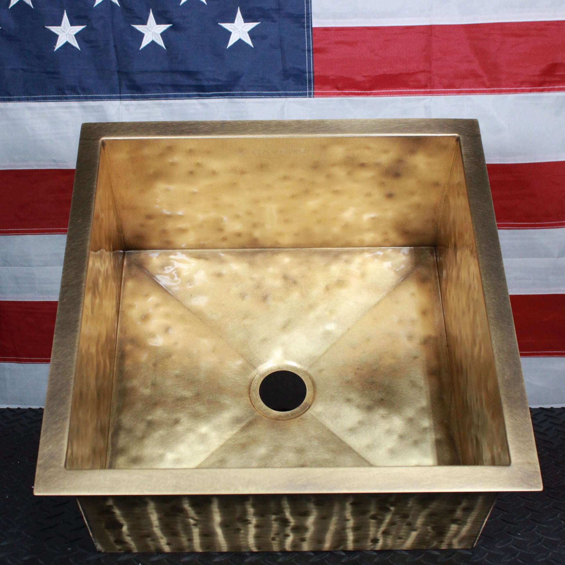 Heritage Sink - Premium Brass