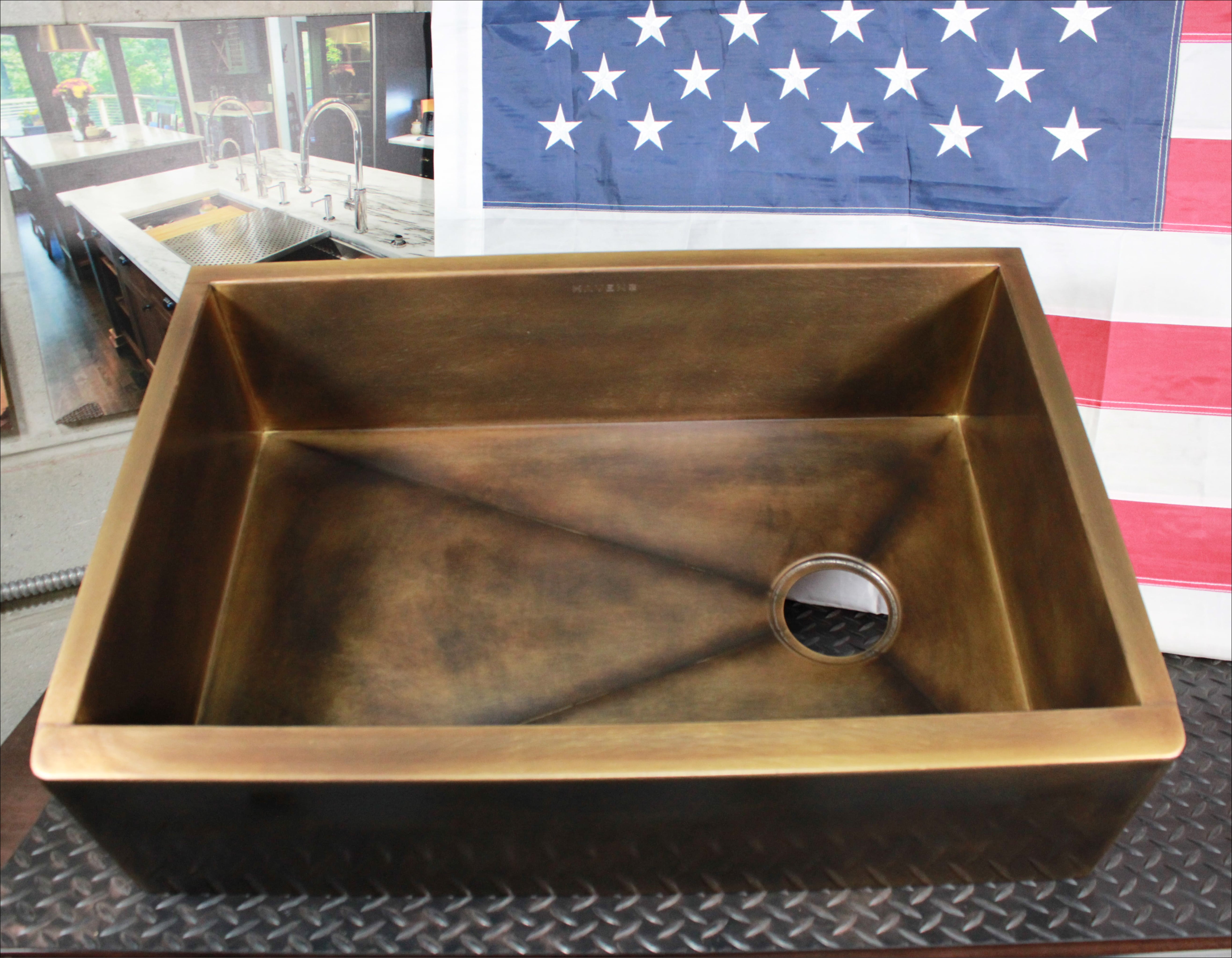 Heritage Farmhouse Sink - Brass - USA Made - Havens | Luxury Metals