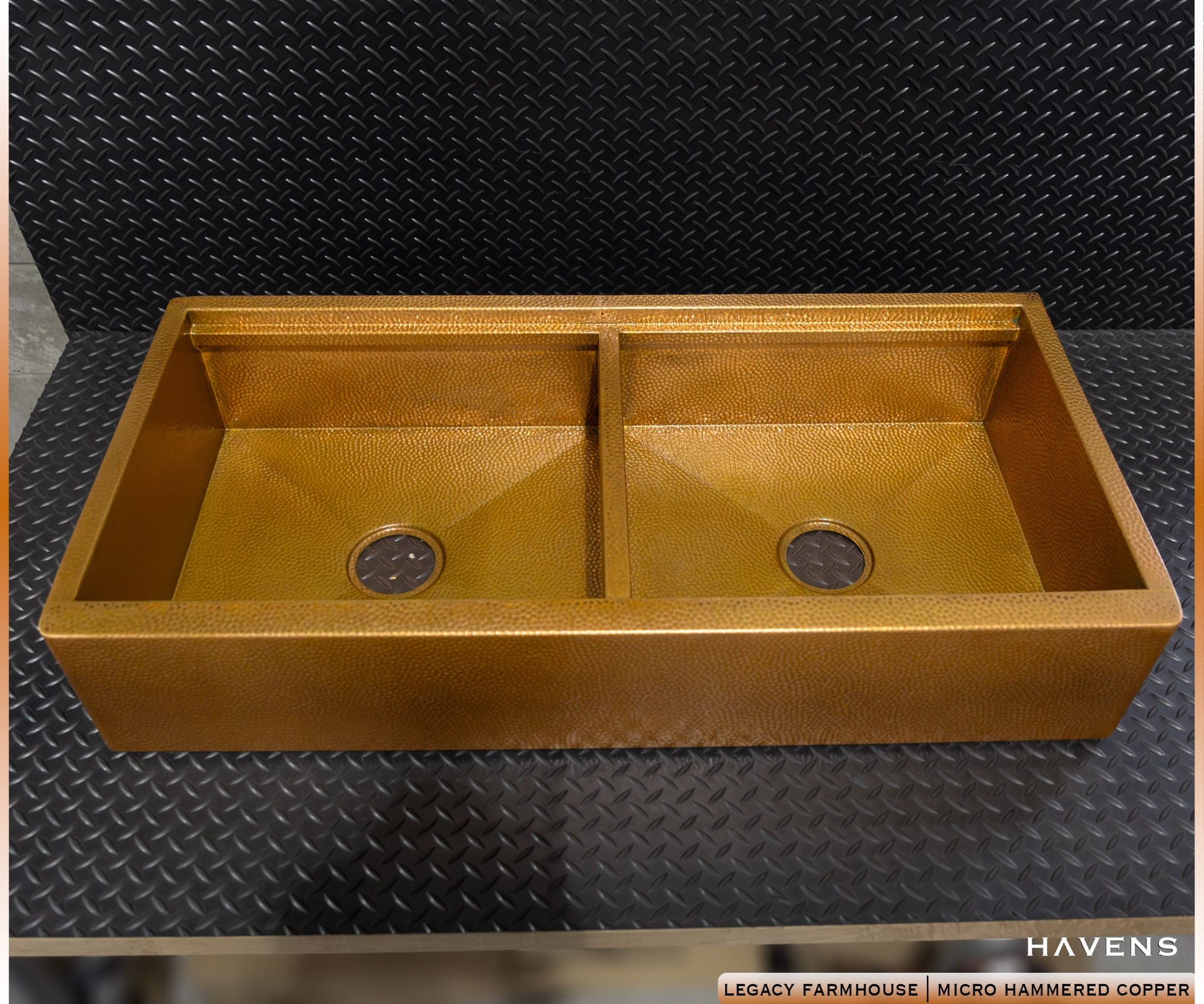 Double Bowl Farmhouse Sink - Pure Copper - Havens | Luxury Metals