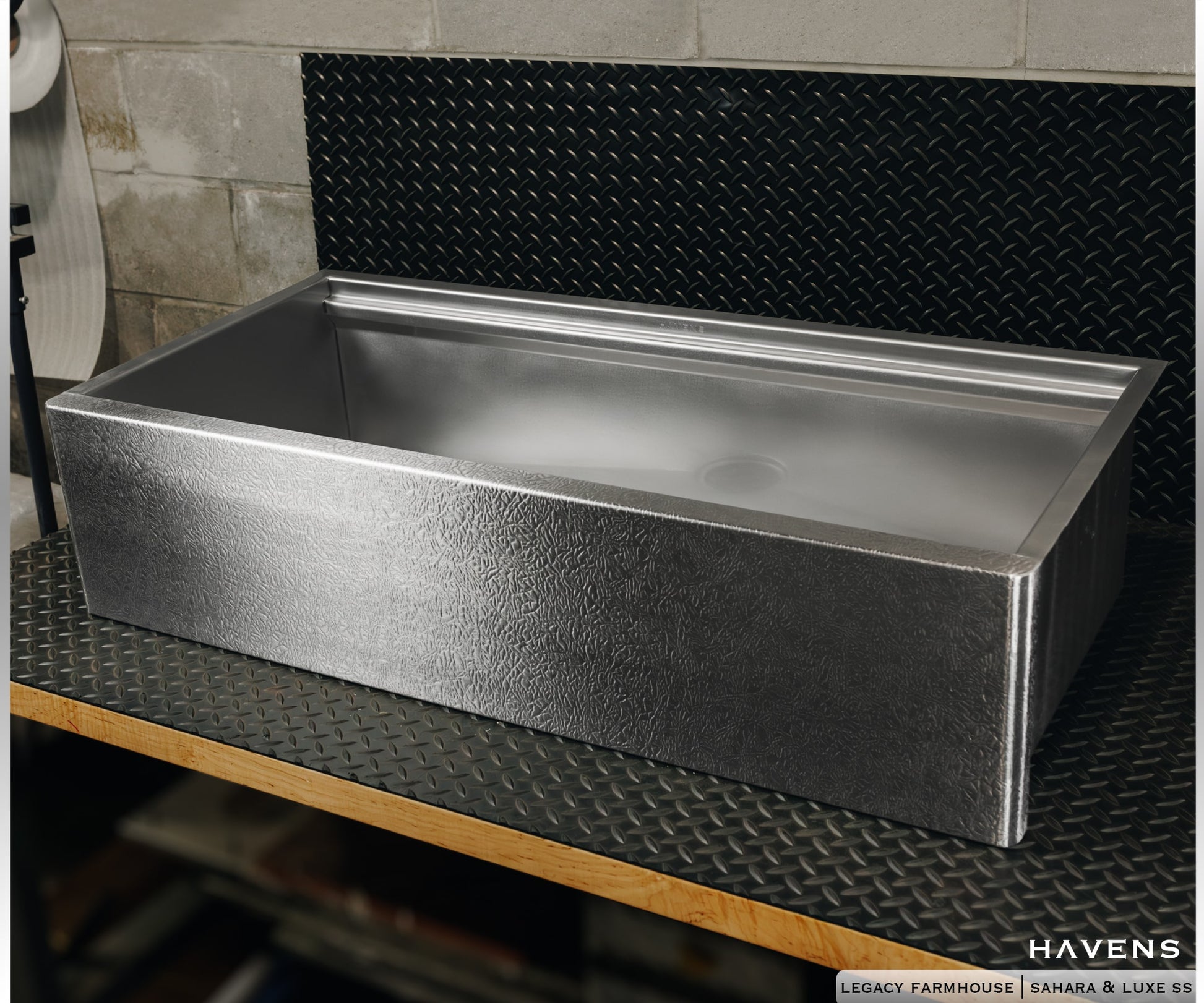 Legacy Farmhouse Sink - Split Finish Stainless - Havens | Luxury Metals