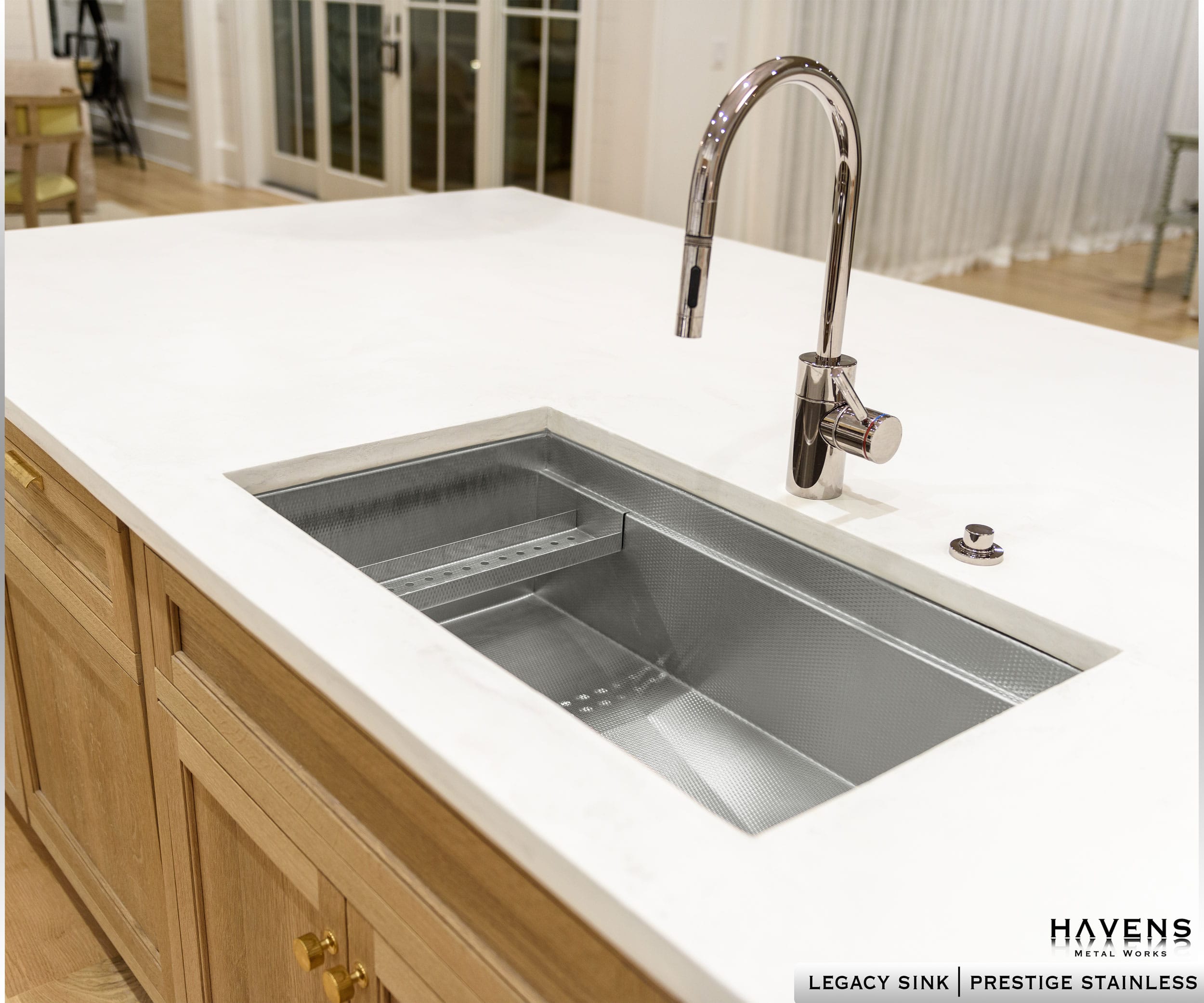 Waterstone Modern PLP Pulldown Faucet - 9450 - Havens | Luxury Metals
