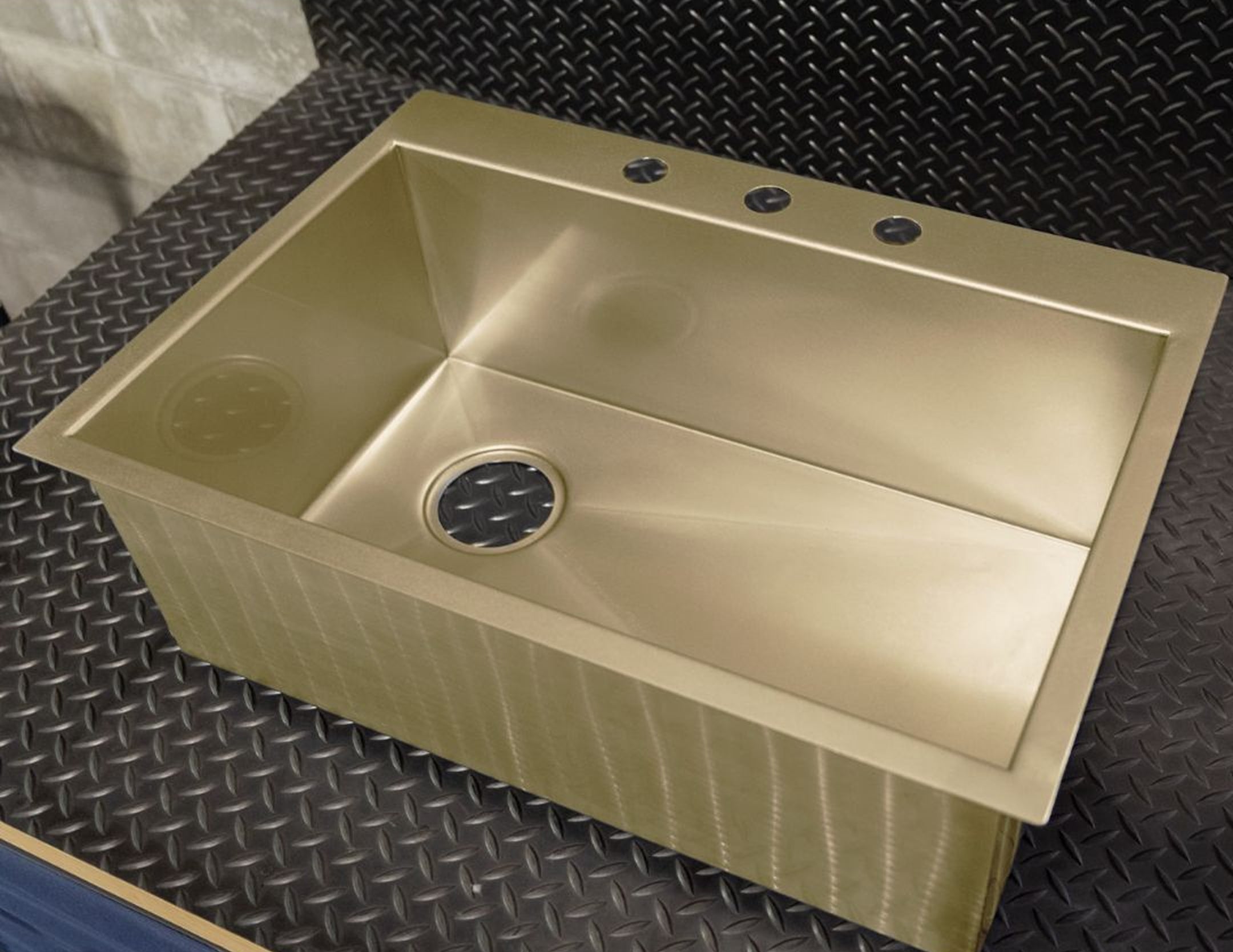 luxe brass faucet deck sink 