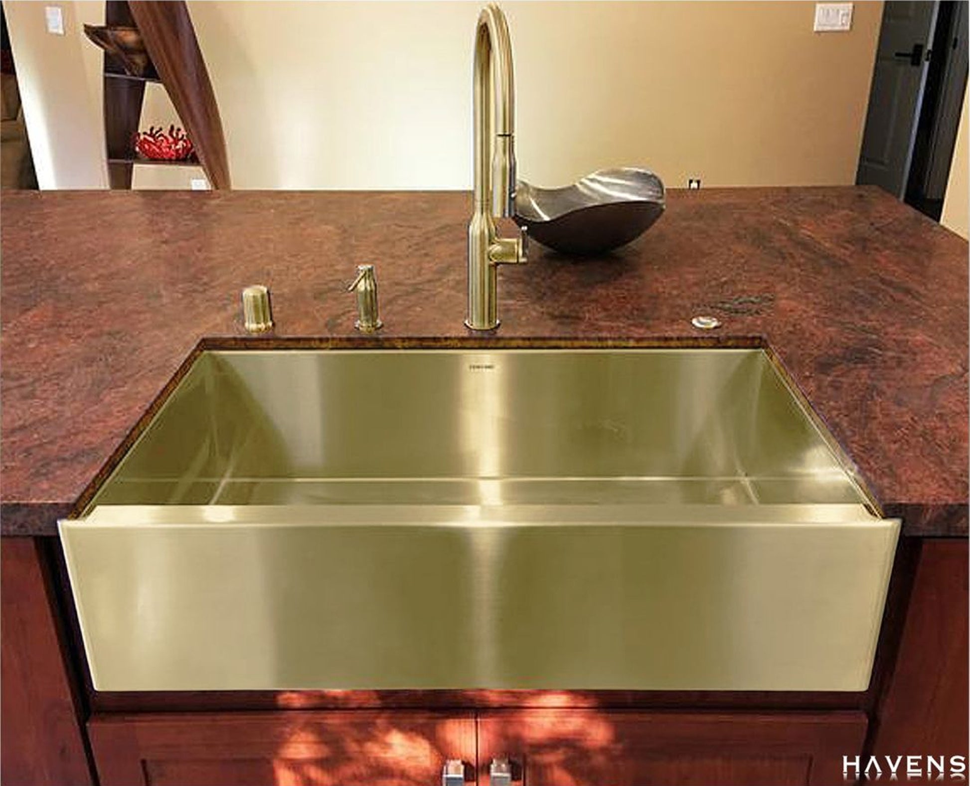 Heritage Farmhouse Sink - Premium Brass