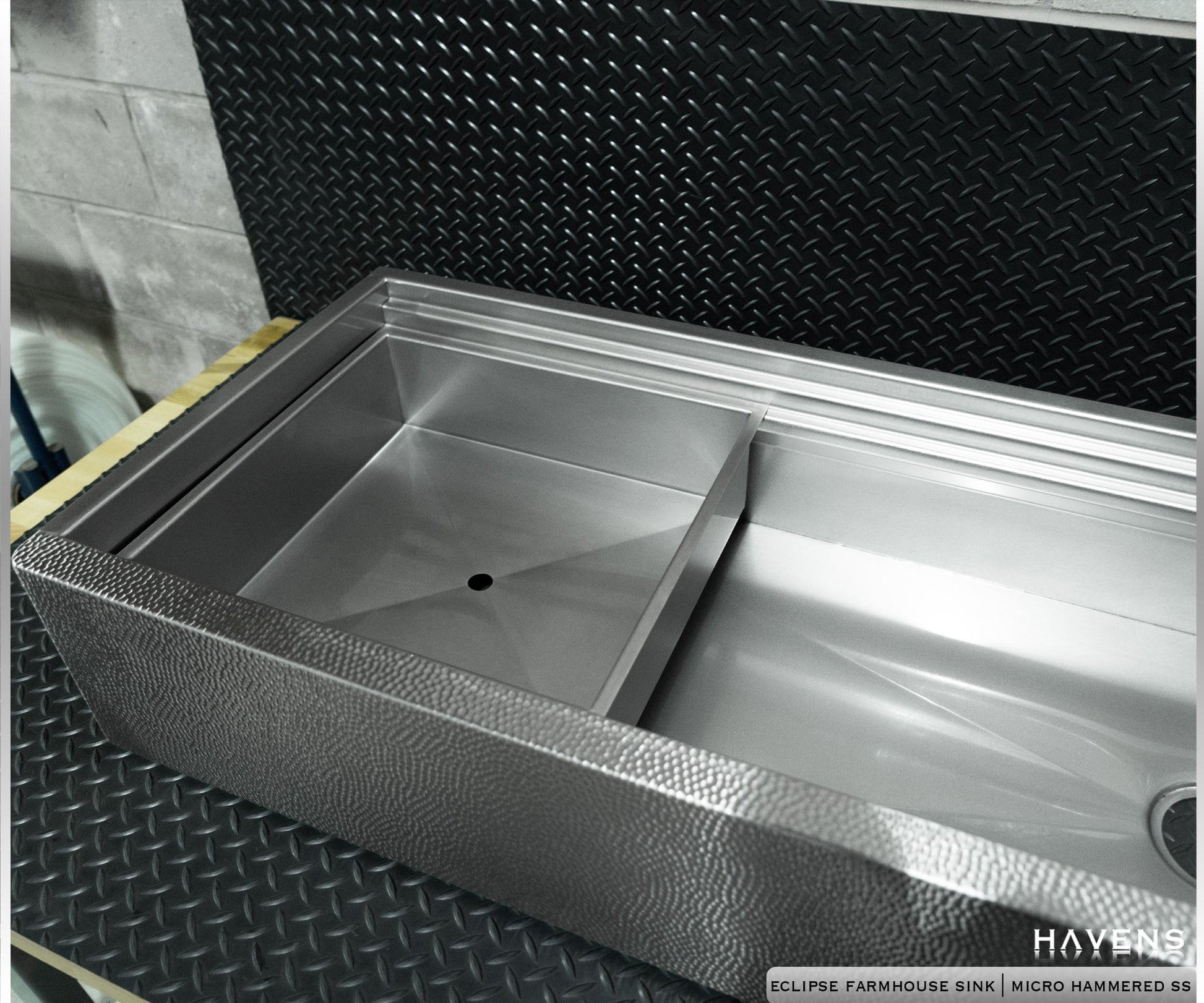 Eclipse Farmhouse Sink - Stainless Steel - Havens | Luxury Metals