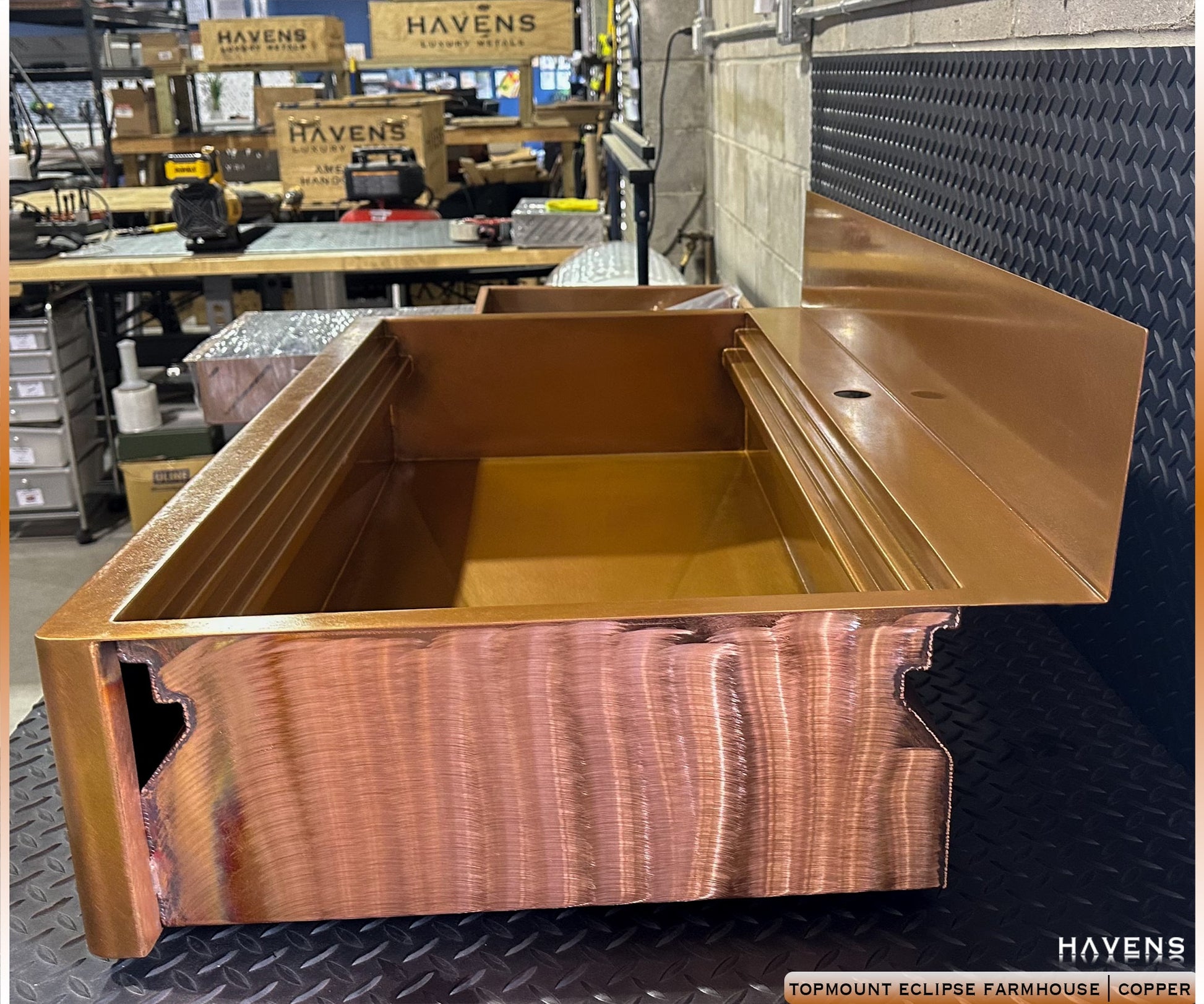 Eclipse Farmhouse Sink - Pure Copper - Havens | Luxury Metals