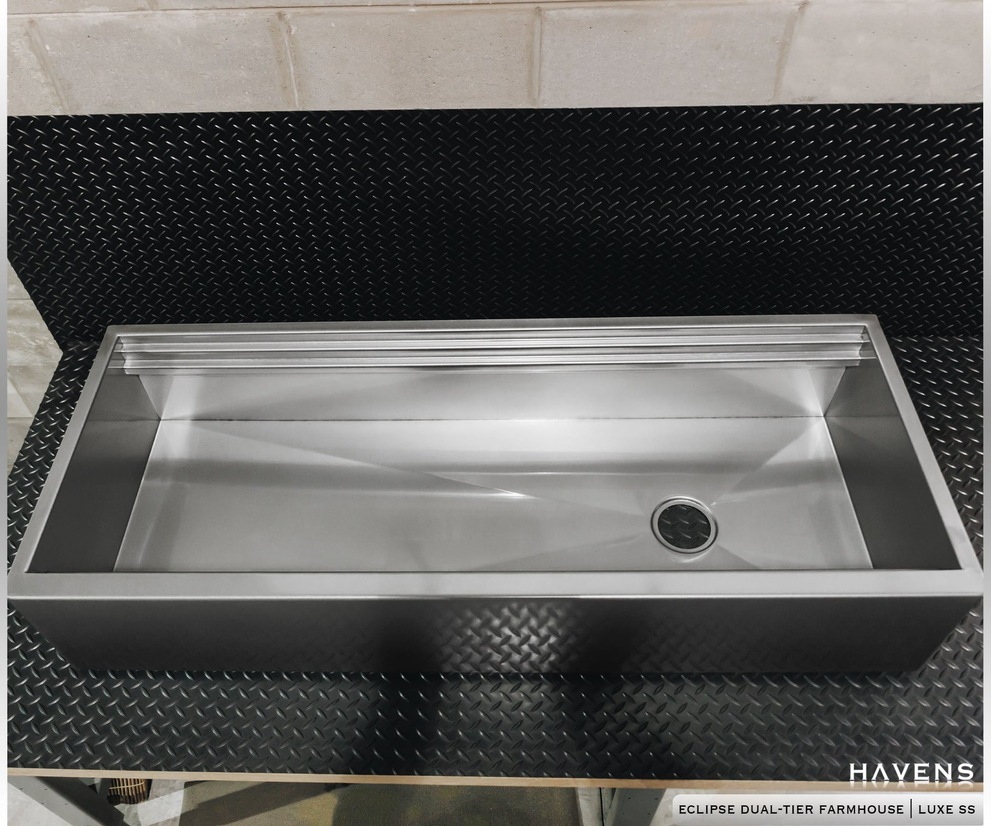 Eclipse Farmhouse Sink - Stainless Steel - Havens | Luxury Metals